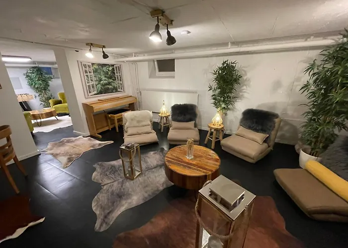 Holiday home Superschoenes Lunca 220qm In West Stuttgart