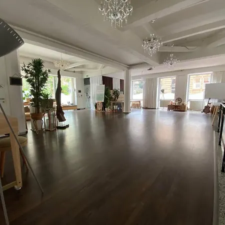 Superschoenes Lunca 220qm In West Holiday home Stuttgart