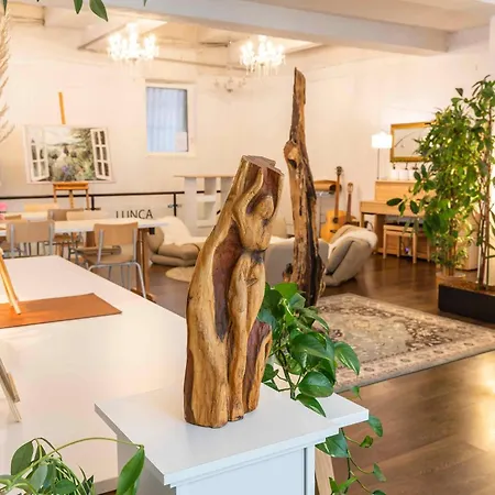 Superschoenes Lunca 220qm In West *