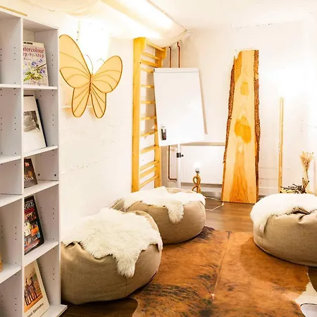 別荘 Superschoenes Lunca 220qm In West *